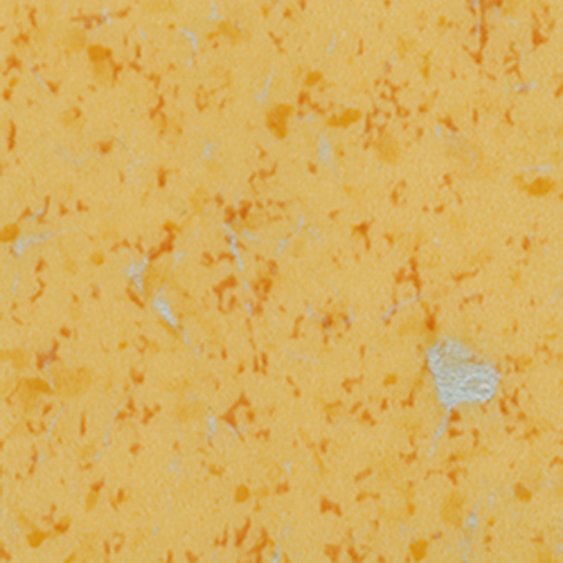 Useita muotoiltuja ja helppohoitoisia heterogeenisiä lattiapäällysteitä