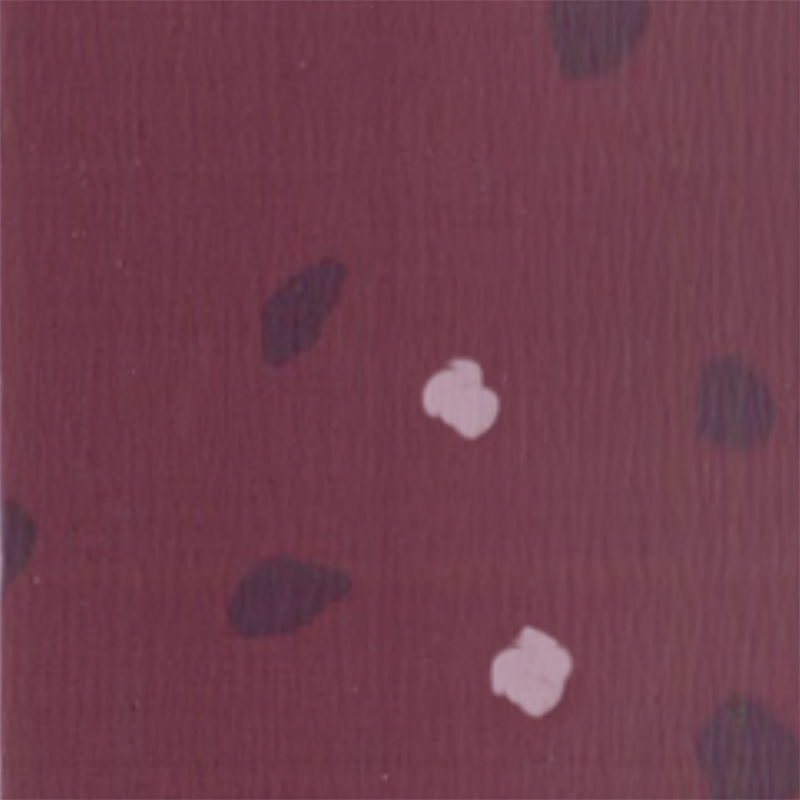 Liukumaton ja naarmuuntumaton kumilattia