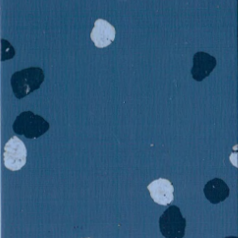 Liukumaton ja naarmuuntumaton kumilattia